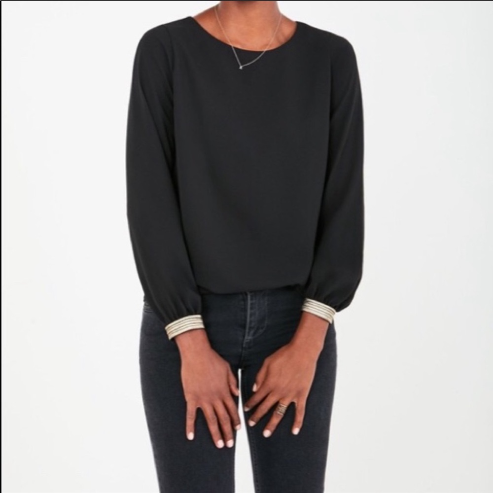New with tags. Stella and Dot Black Soirée Top.